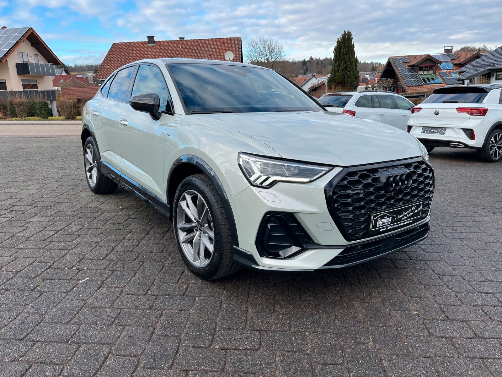 Audi Q3 Sportback 35 TDI quattro S line - Samsaru's Car Outlet