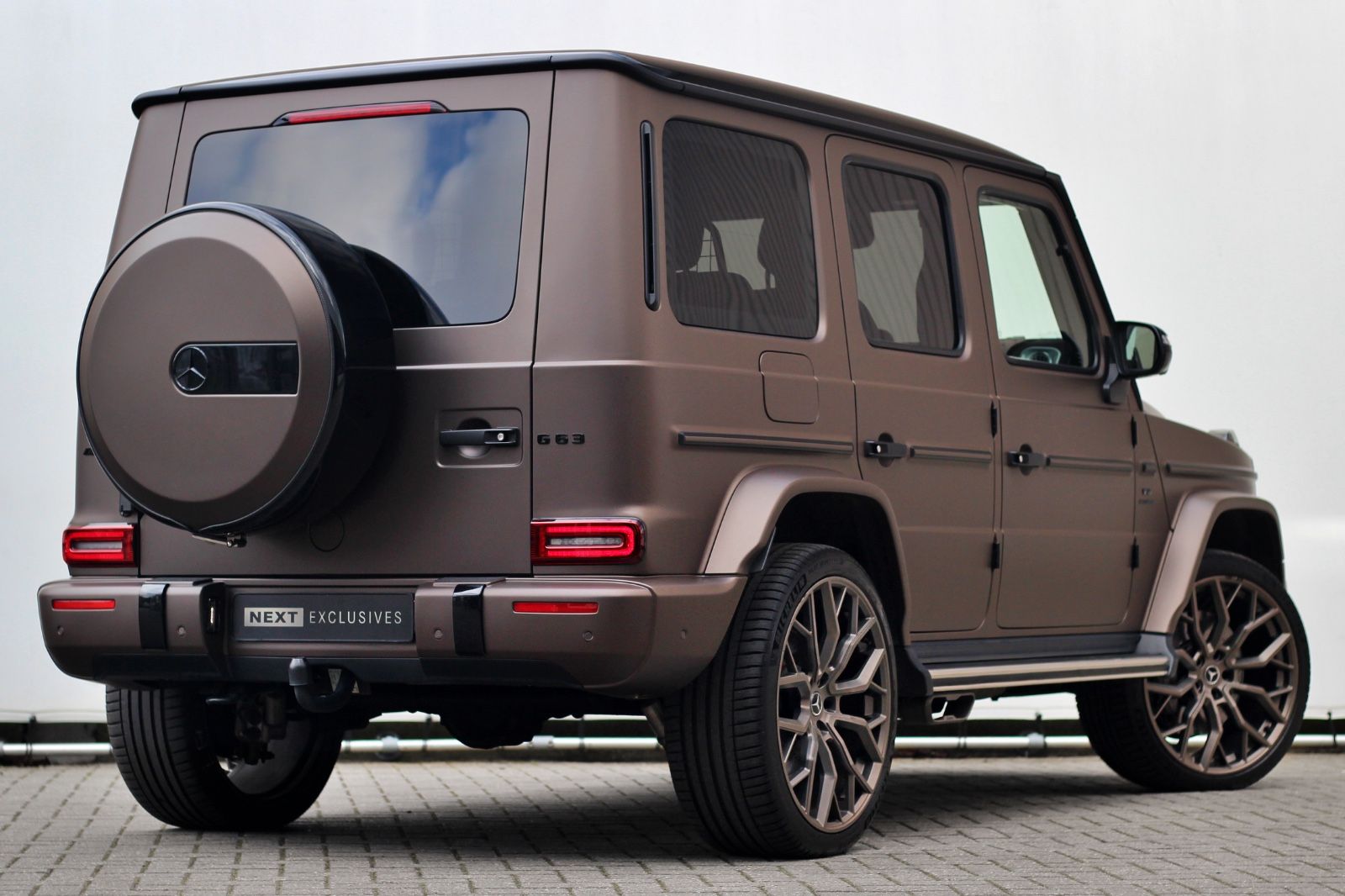 Mercedes-Benz G 63 AMG - Samsaru's Car Outlet