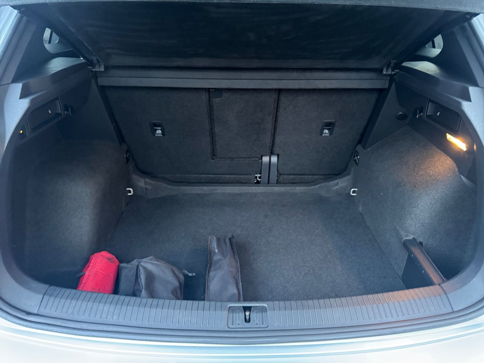Volkswagen Tiguan R-Line 2.0TDI 4M AHK STANDH MATRIX