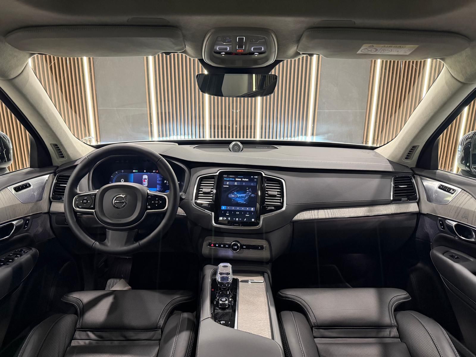 Volvo XC90 Ultra Dark Recharge*LED*RFK360°*7SITZER*