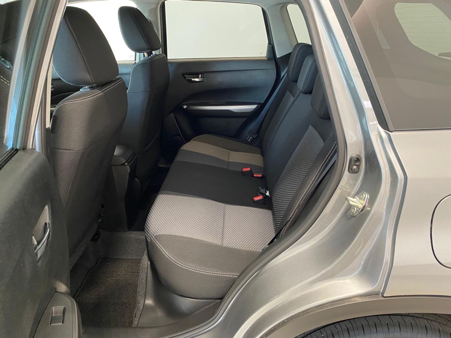 Suzuki Vitara 1.5 AGS Comfort - Samsaru's Car Outlet