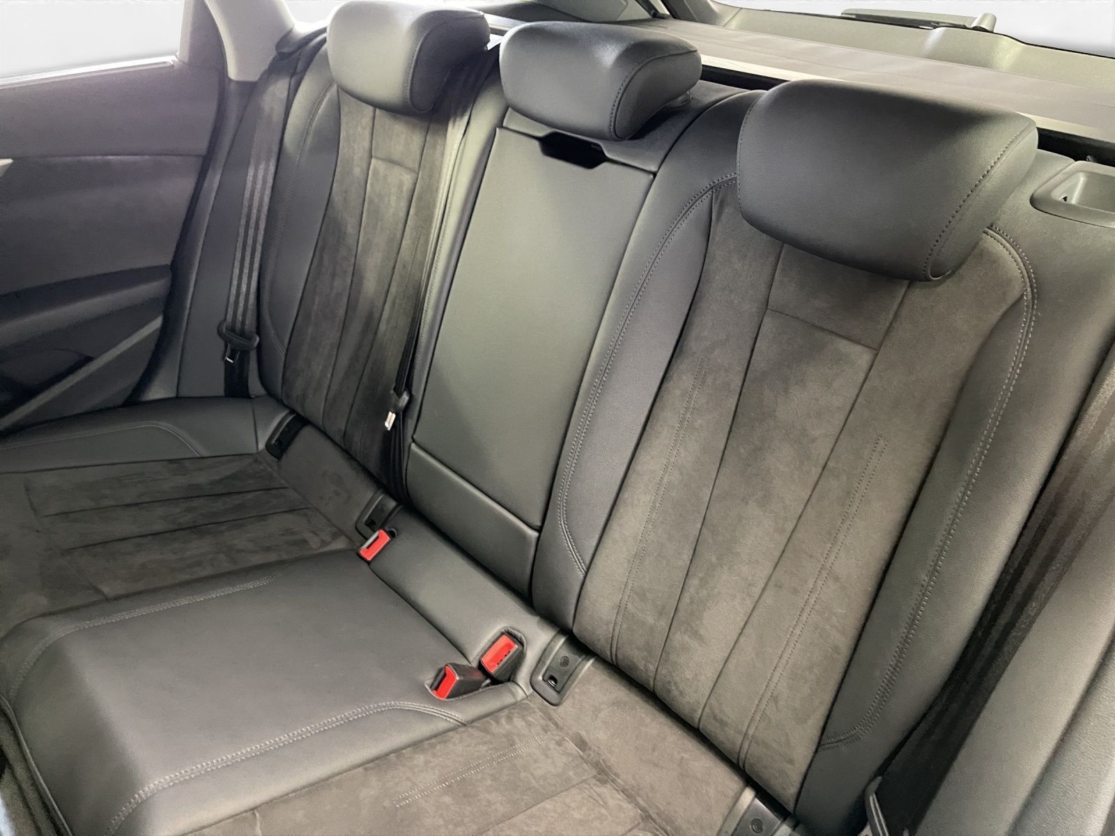 Audi A4 allroad 45 TFSI qu. AHK Pano Matrix LM 19" RF