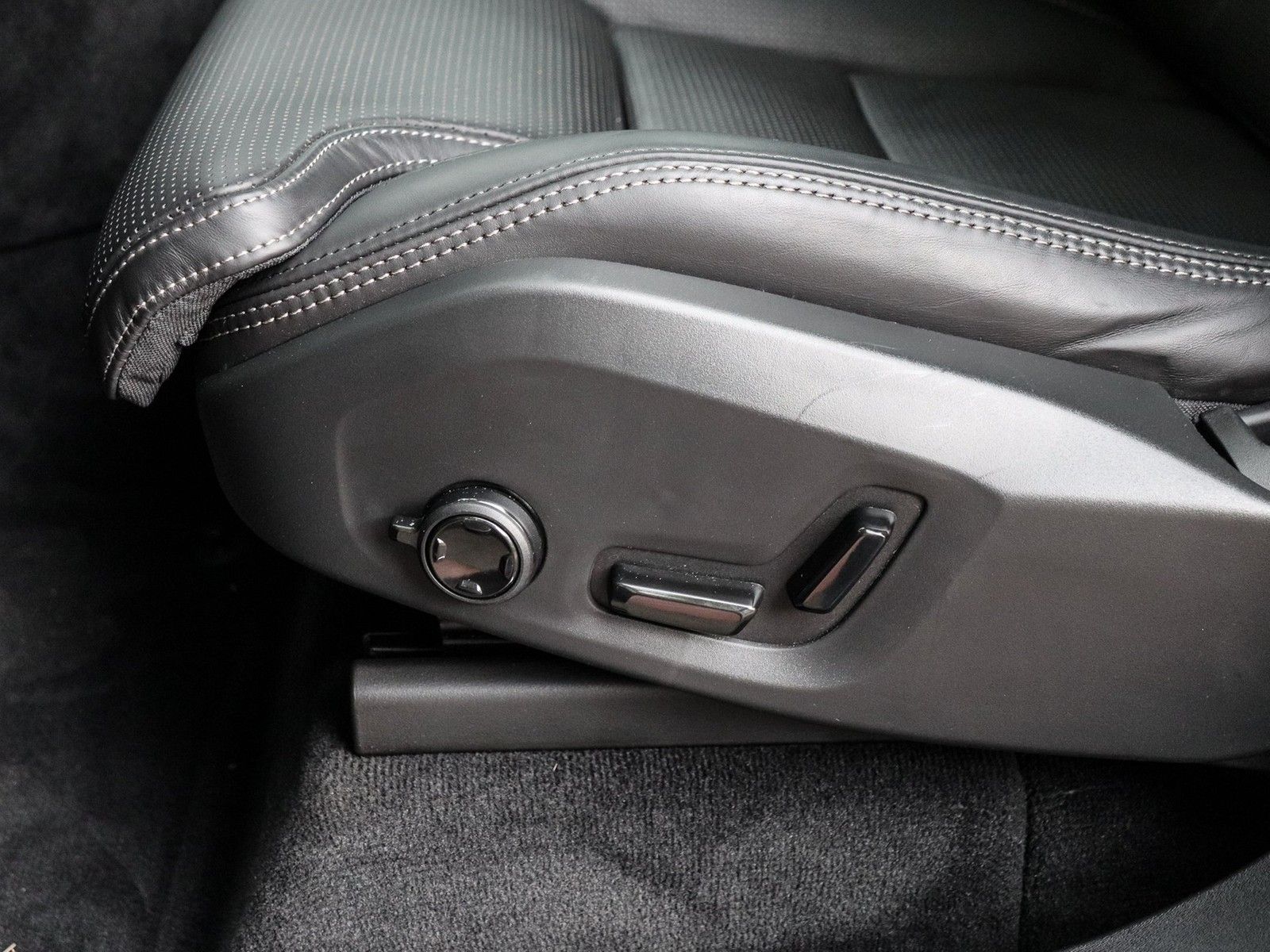 Volvo XC90 T8 Recharge AWD Ultra Dark NP:105.110,-//MA