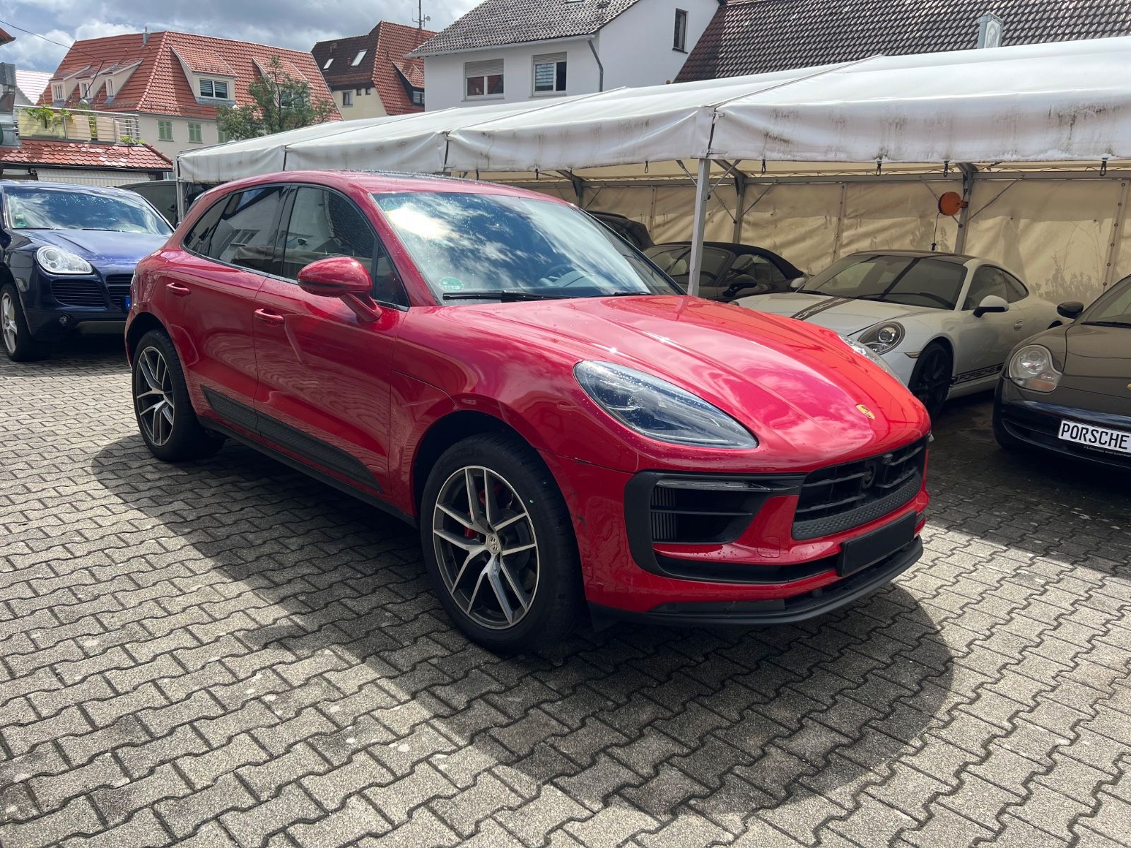 Porsche Macan S - Samsaru's Car Outlet