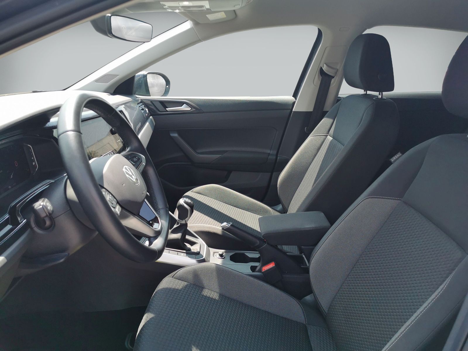 Volkswagen Taigo Life 1.0 TSI - Samsaru's Car Outlet