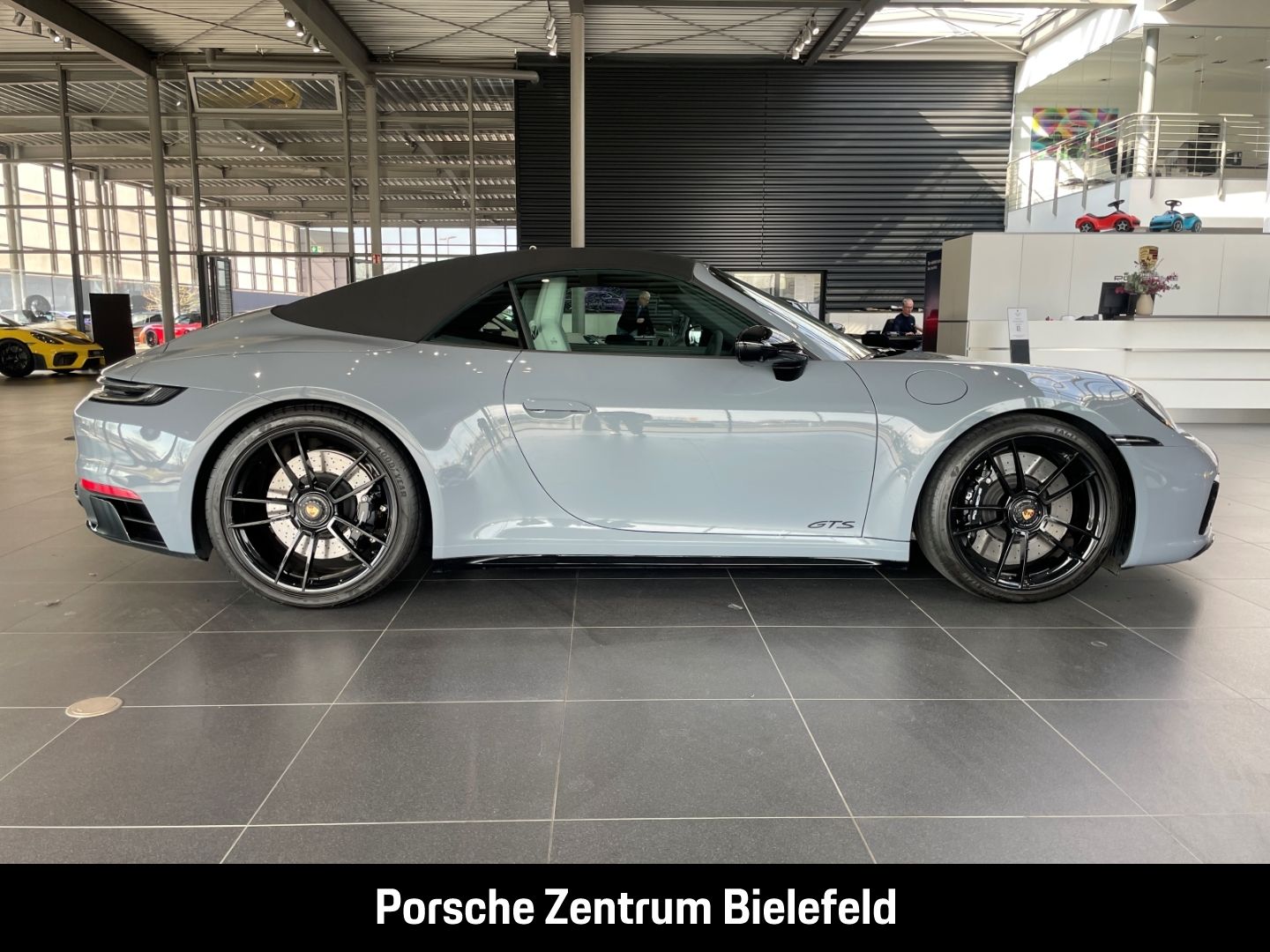 Porsche 992 911 Carrera 4 GTS Cabriolet Sportabgasanlage