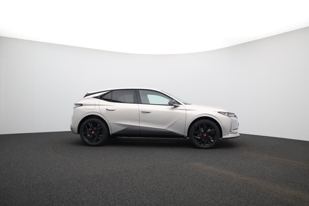 DS Automobiles DS4 Performance Line +
