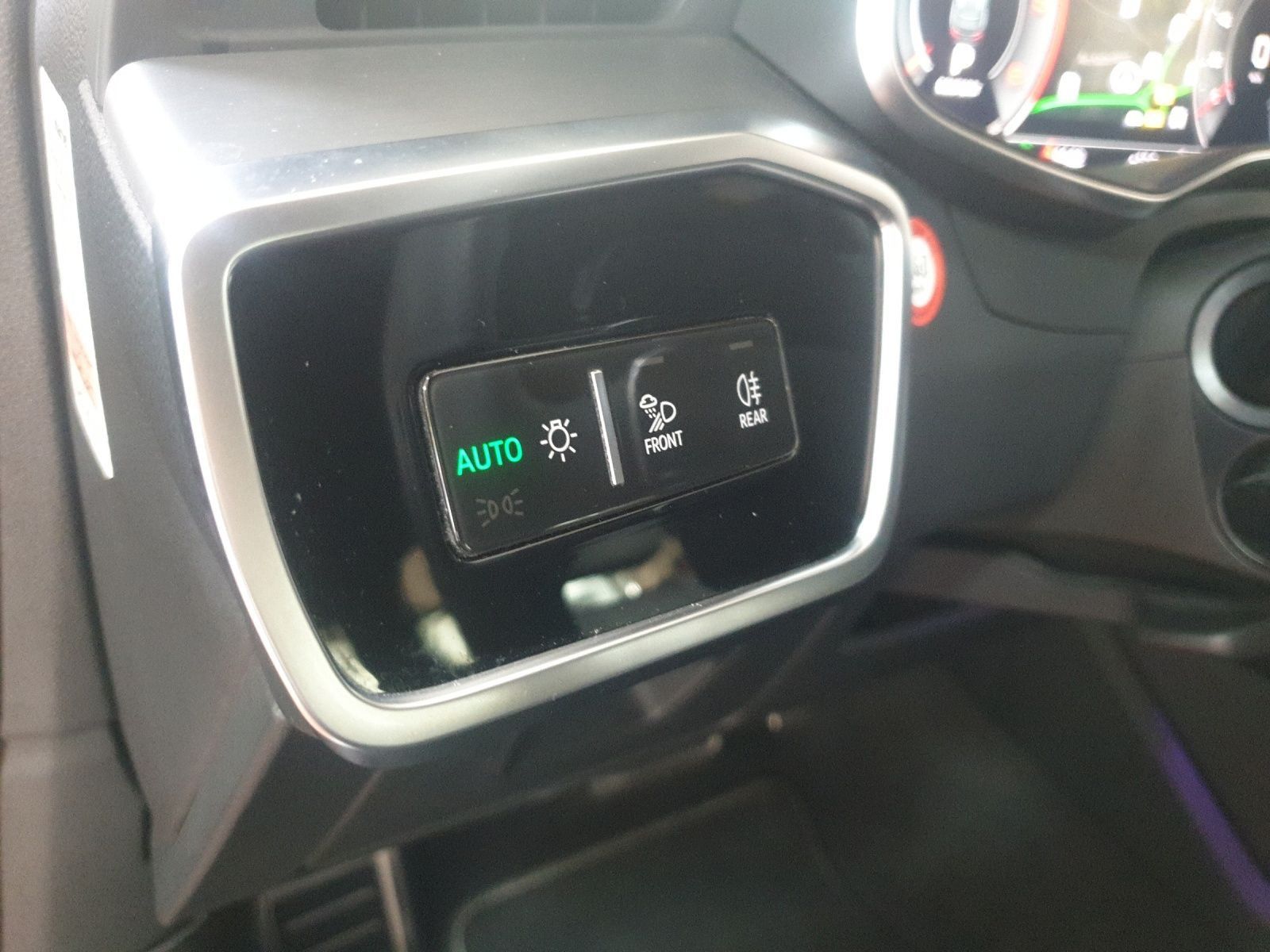 Audi A6 Avant 40 TDI quattro S line - Samsaru's Car Outlet