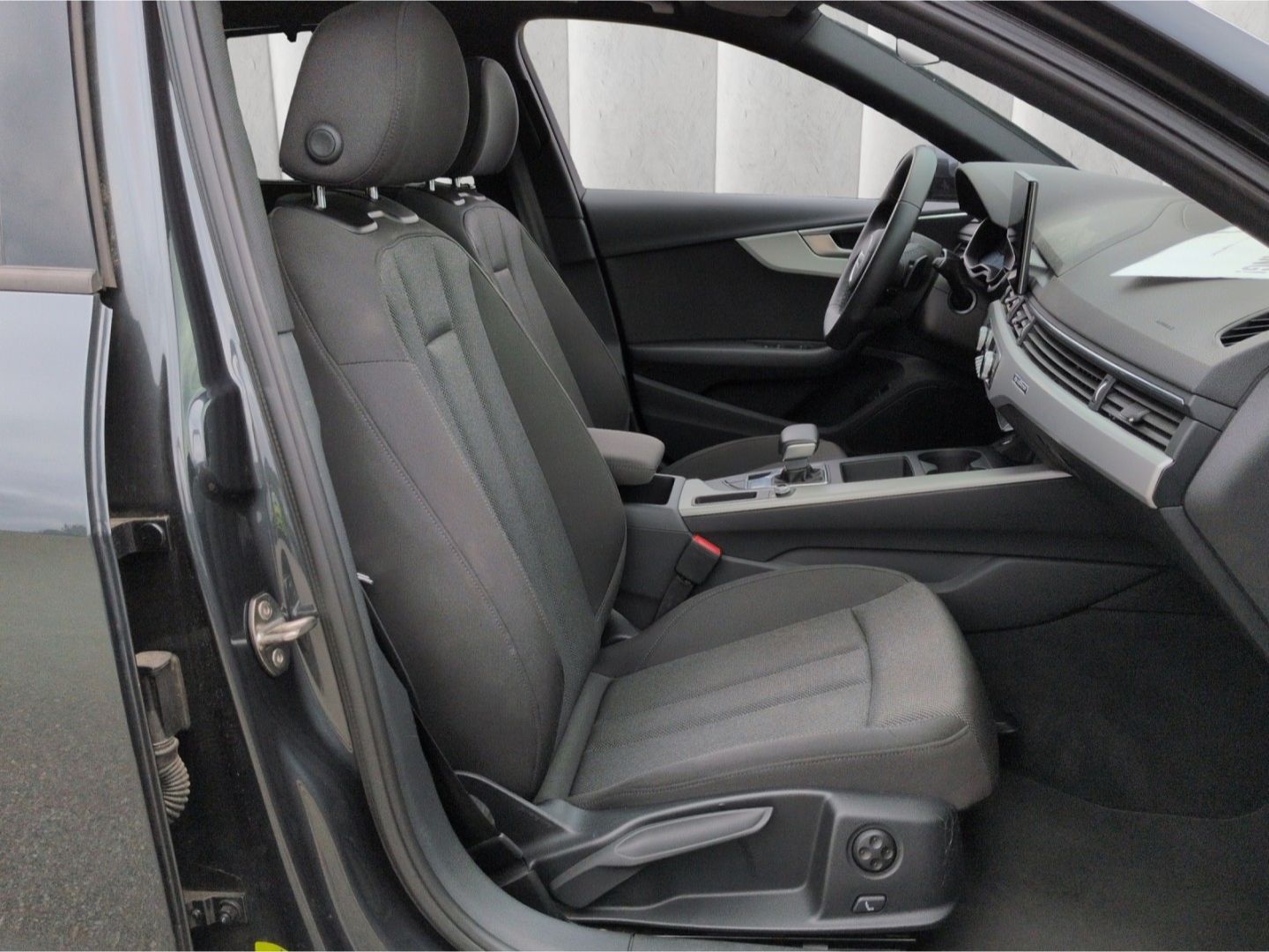 Audi A4 allroad quattro 45TFSI*S-tron AHK Matrix-LED