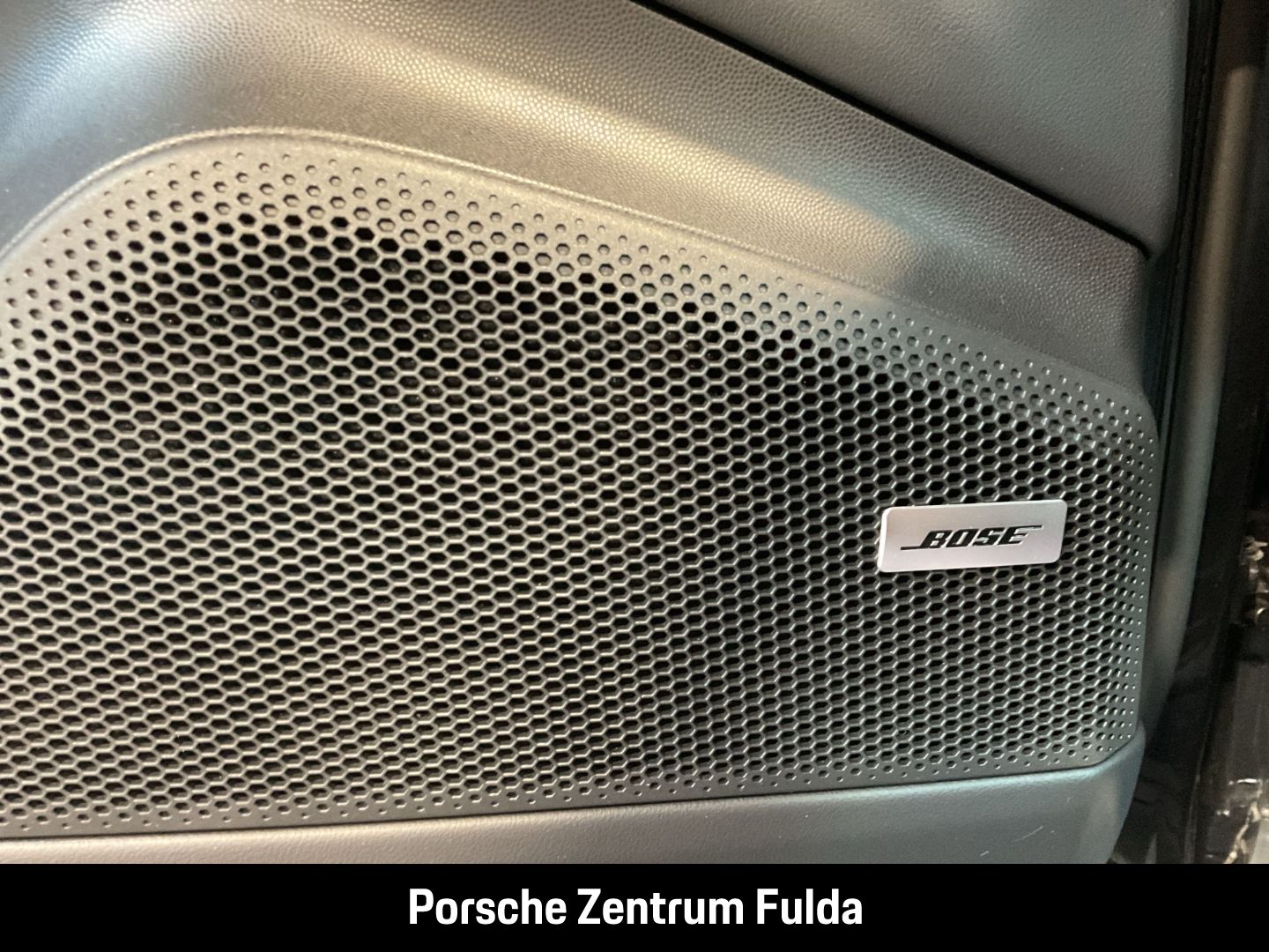 Porsche Macan 4 BOSE Panorama Surround-View LED-Matrix