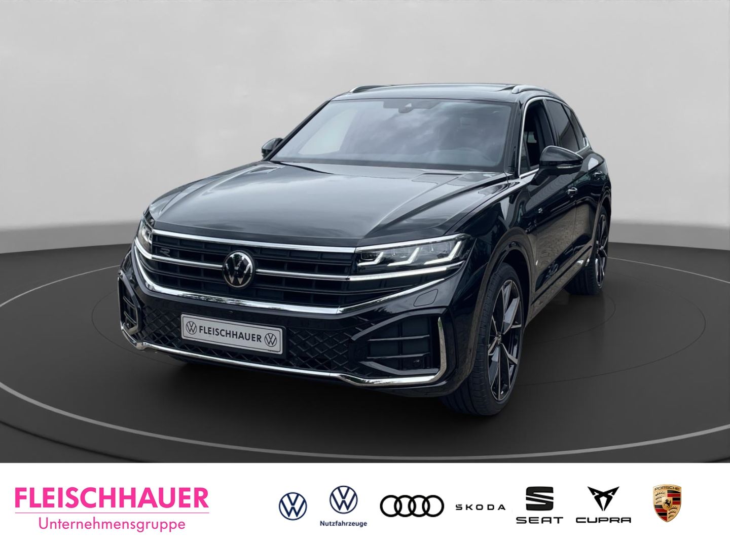 Volkswagen Touareg 3.0 TDI R-Line UPE: 115.190,-€ AHK HUD P
