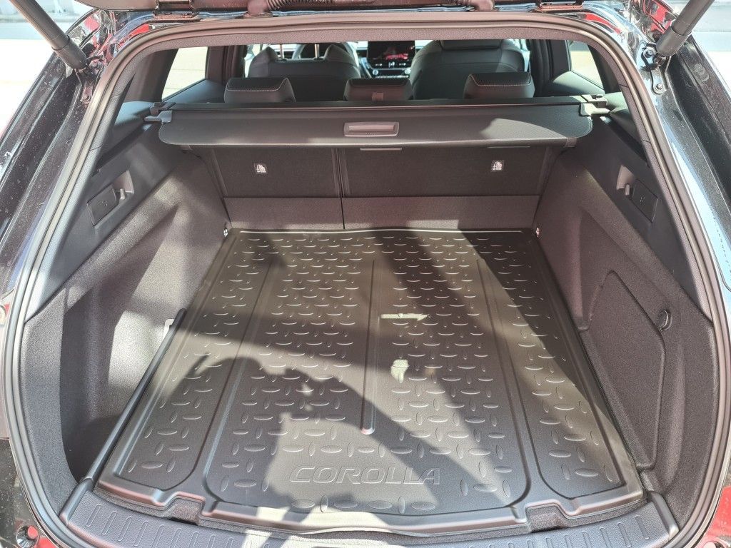 Toyota Corolla 2.0 Hybrid Touring Sports Team D