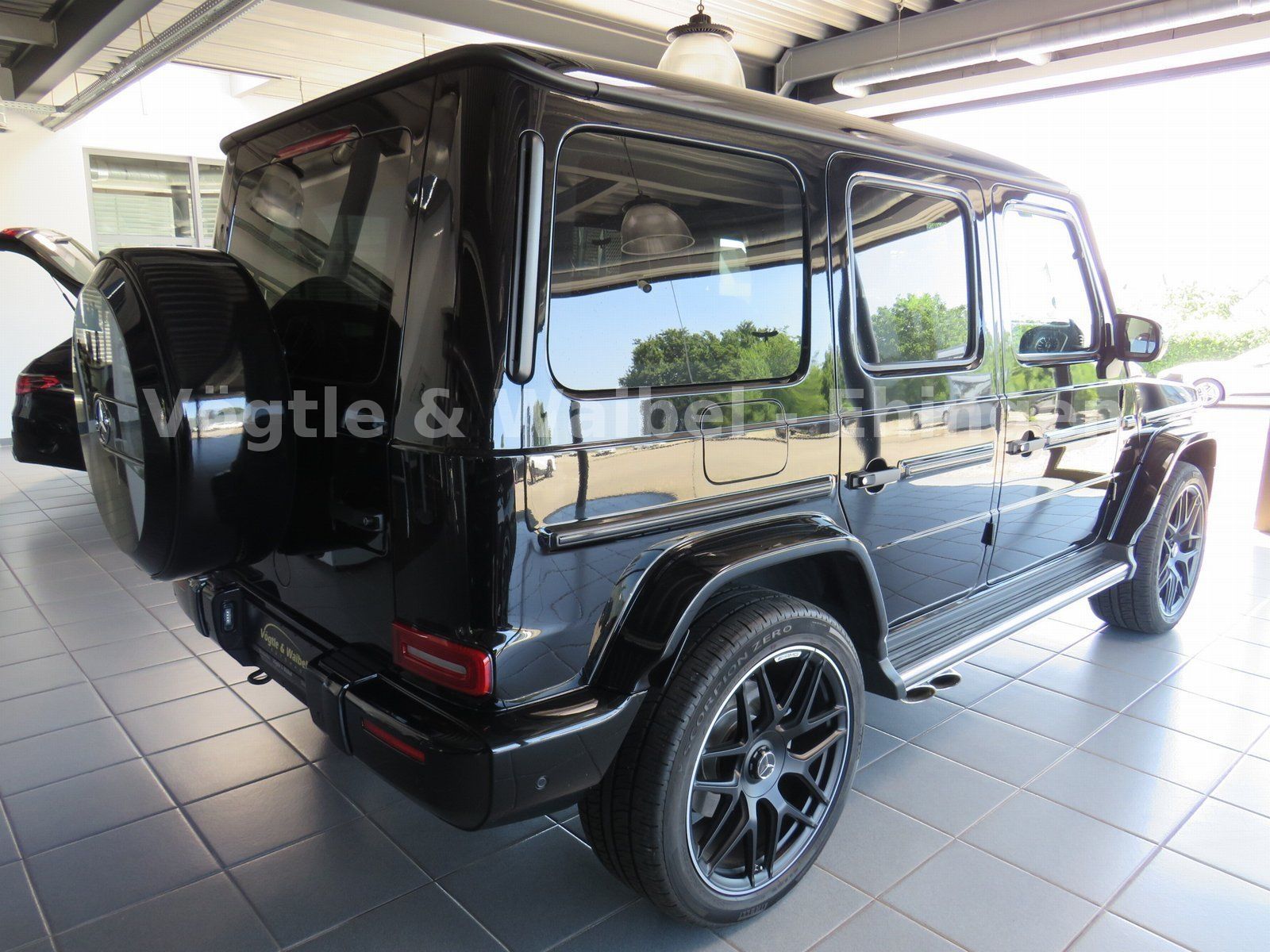 Mercedes-Benz G 500 AMG - Samsaru's Car Outlet