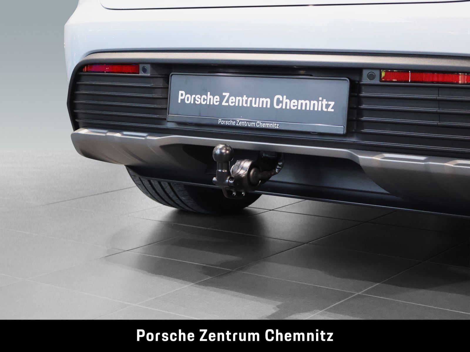 Porsche Macan 4 Electric BEV!;Pano;Luft;BOSE