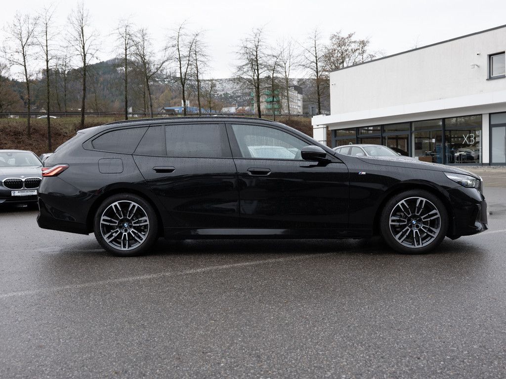 BMW 520d Touring M-Sport AHK HUD LED SITZBELÜFTUNG