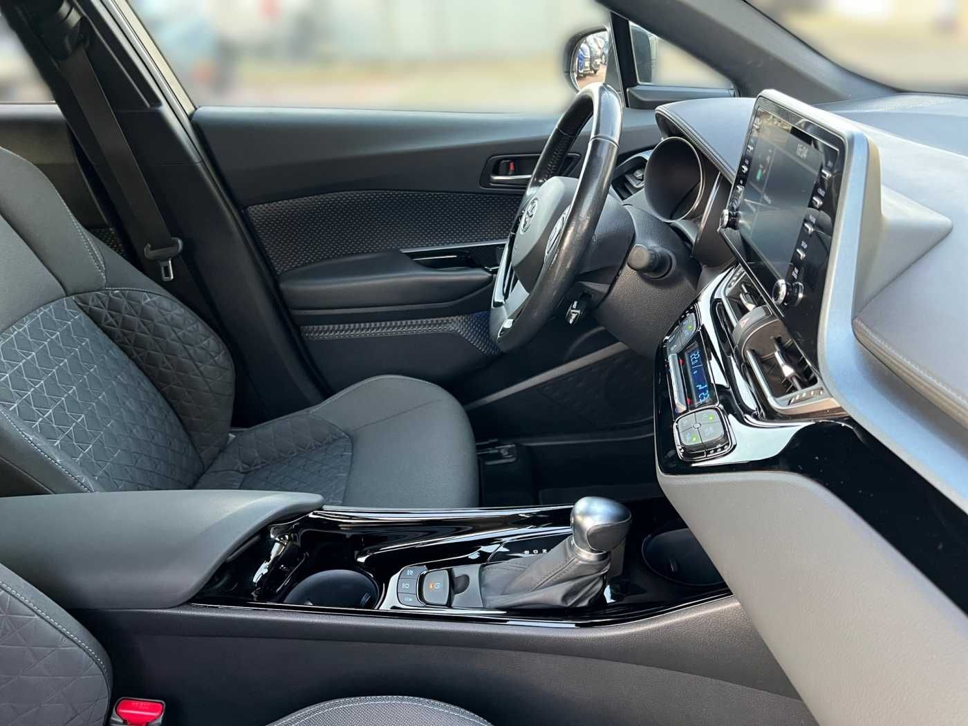 Toyota C-HR 1.8 Hybrid Team D KLIMA KAMERA AHK