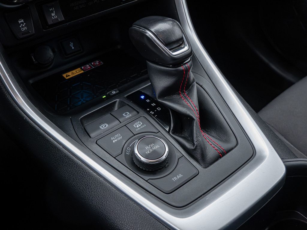 Toyota RAV4 2.5 Plug-in Hybrid 4x4 SHZ KAMERA NAVI ACC