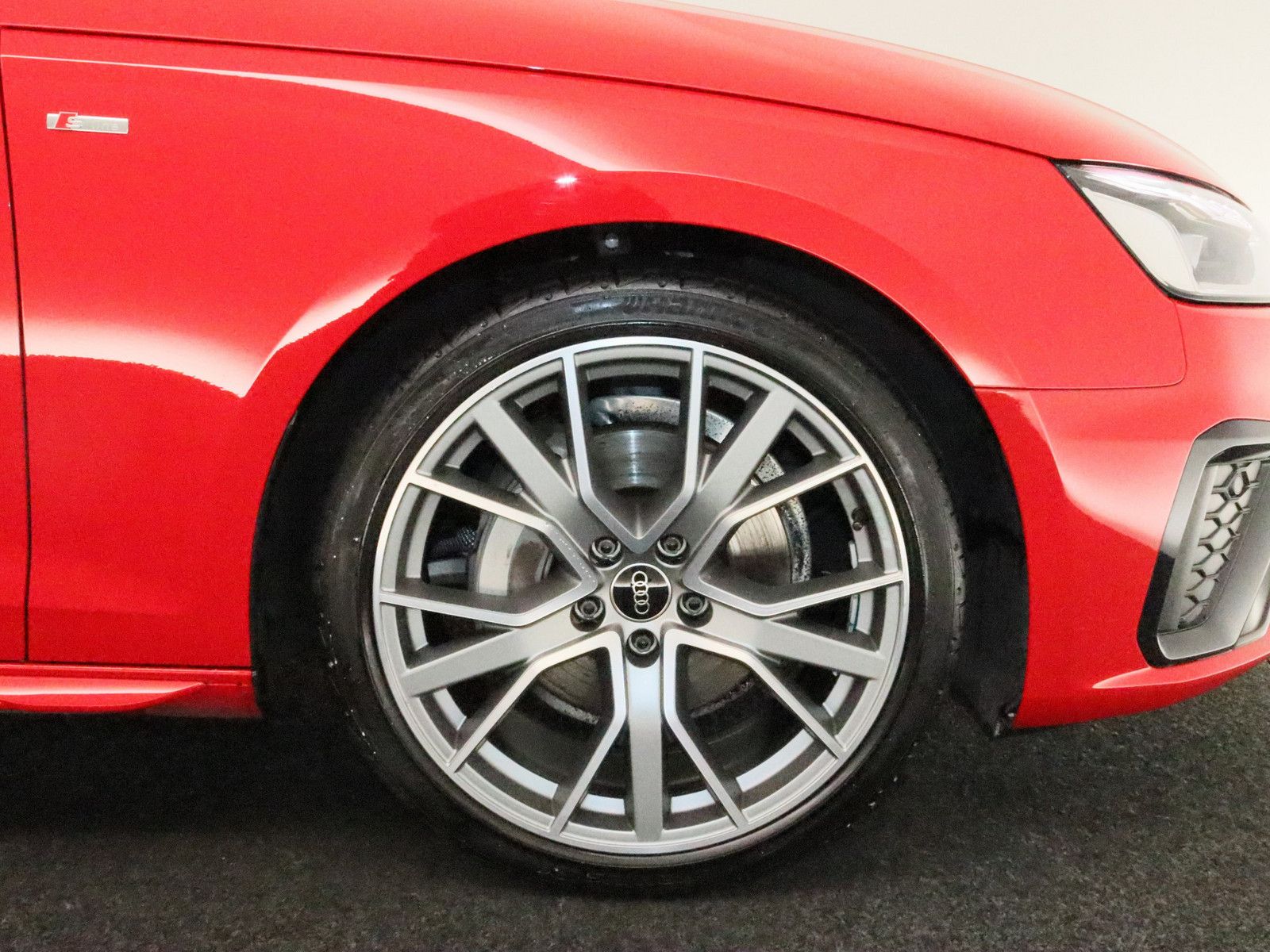 Audi A4 Lim. 40 TDI quattro S line LED B&O NAVI SHZ