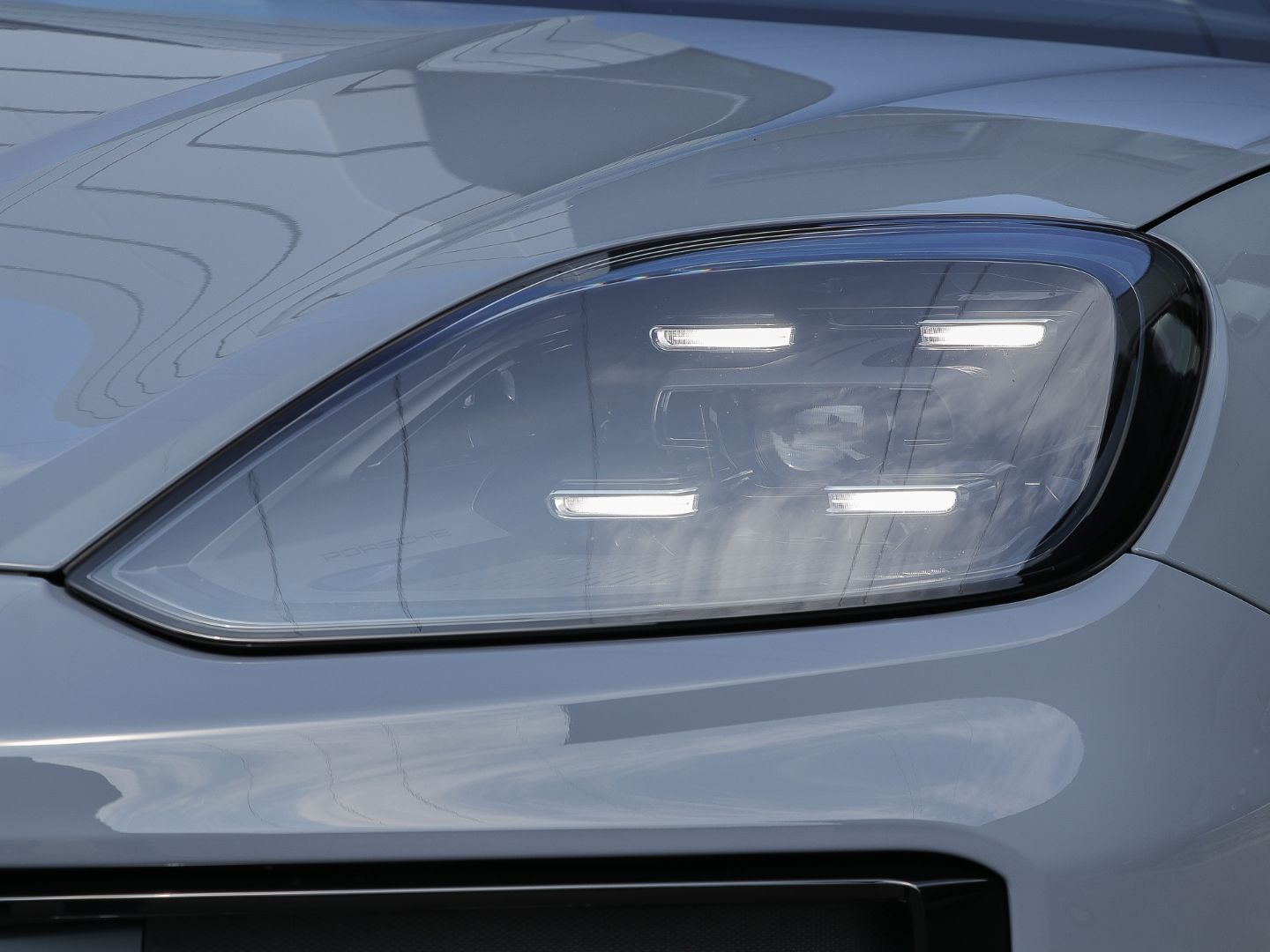 Porsche Cayenne E-Hybrid BOSE Sportabgasanlage Panorama