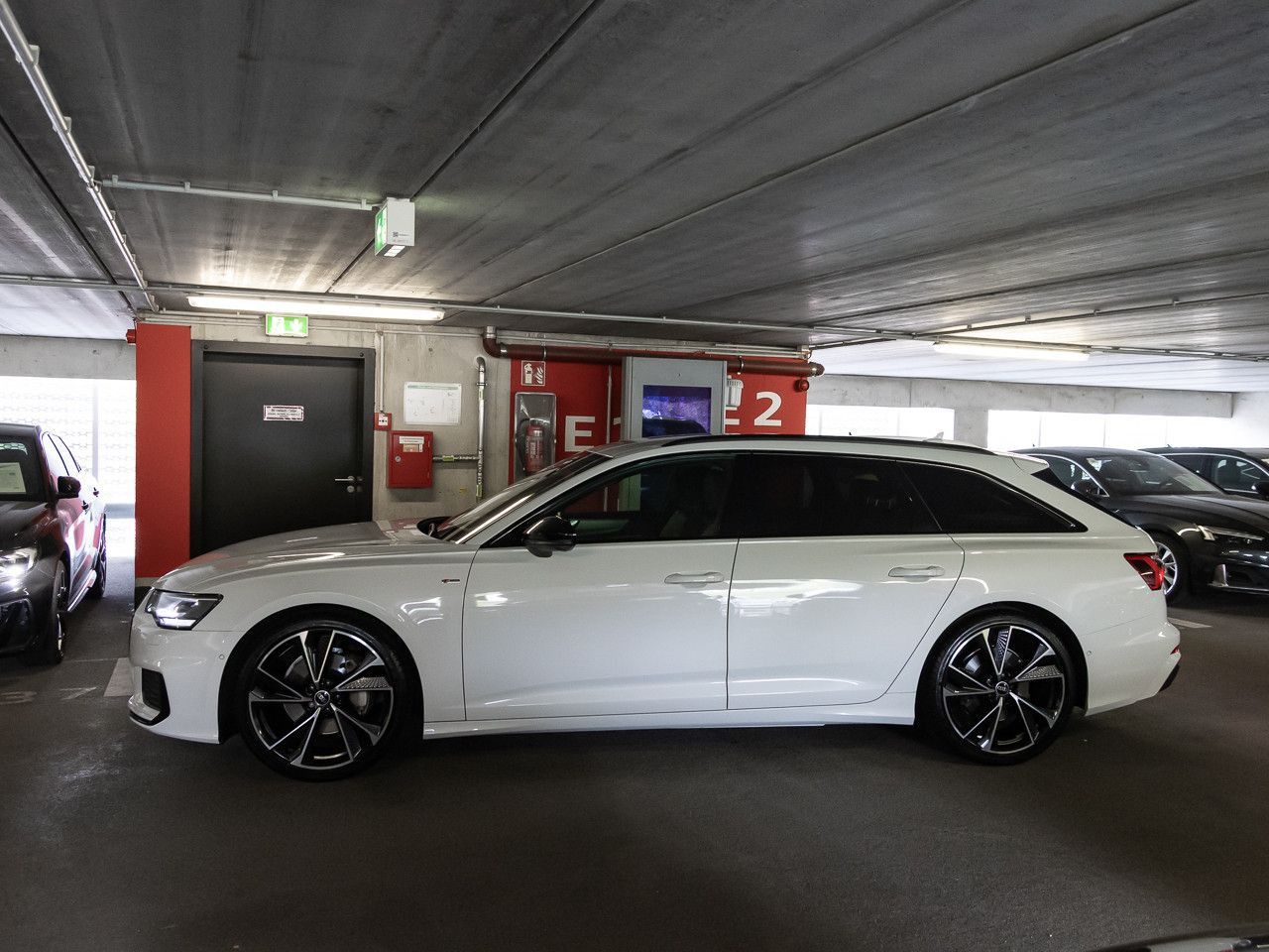 Audi A6 Avant Sport 45 TFSI quattro S line Head Up