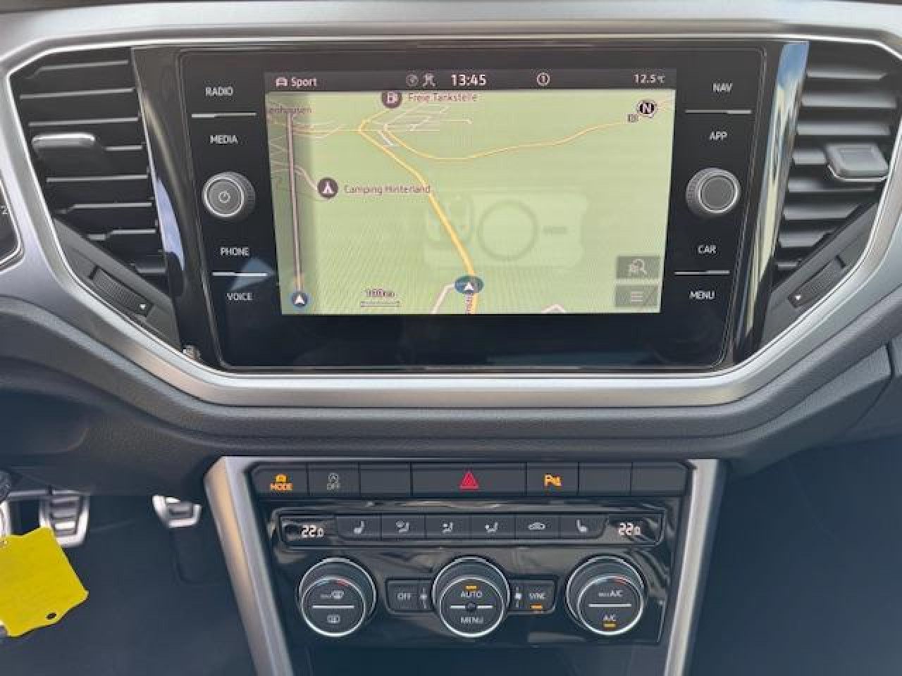 Volkswagen T-Roc Active 1.0 l TSI - Samsaru's Car Outlet