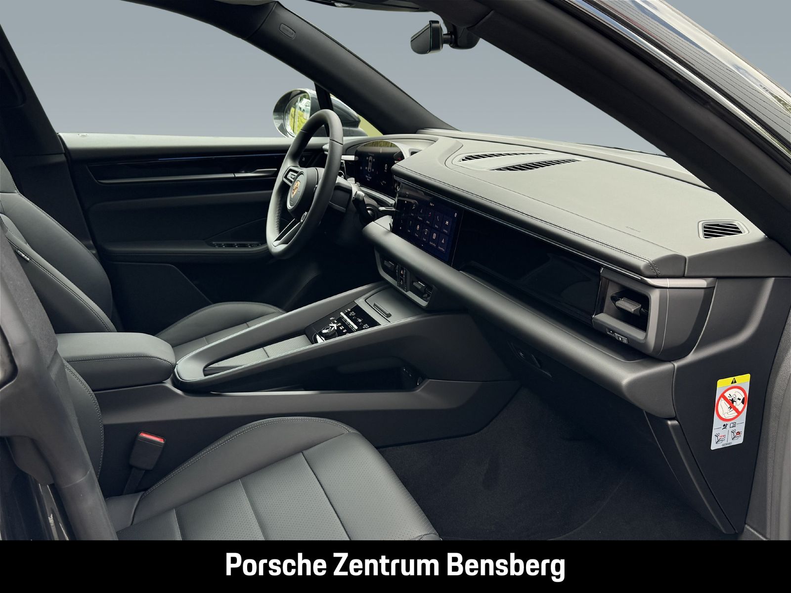 Porsche Macan Electric 4