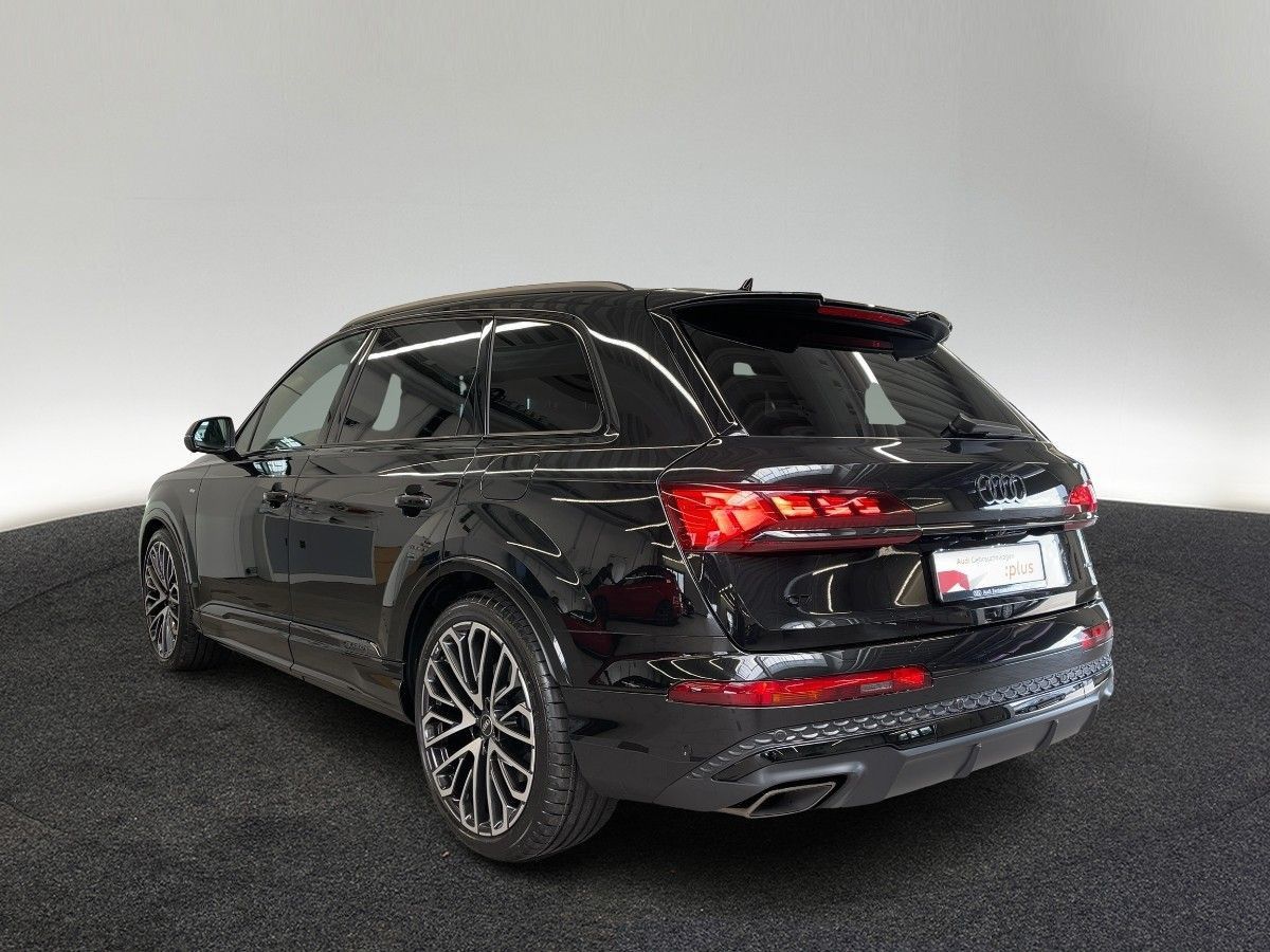 Audi Q7 SUV 60 TFSI e S line quattro