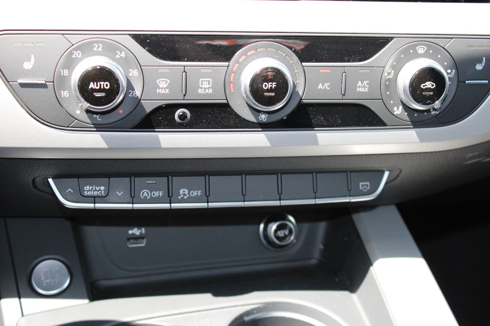 Audi A4 Avant 40 TDI - Samsaru's Car Outlet