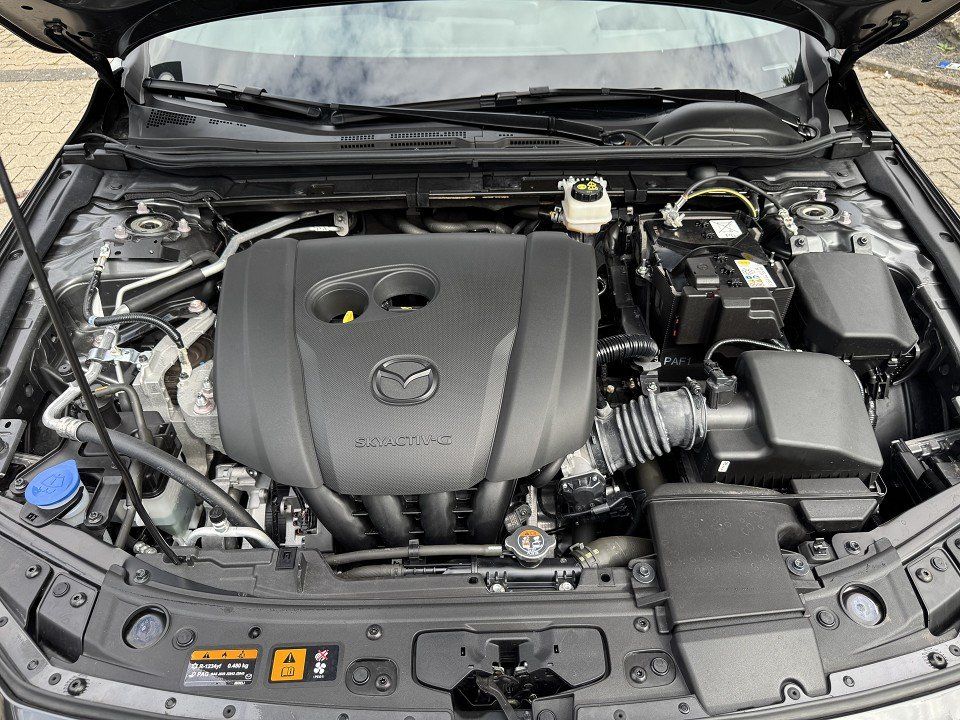 Mazda 3 2.0L e-SKYACTIV G 122ps 6AT FWD Homura