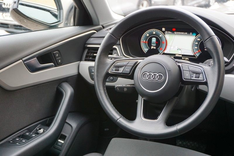 Audi A4 2.0 TDI S-tronic Black Virtual/Sportsitze/Nav