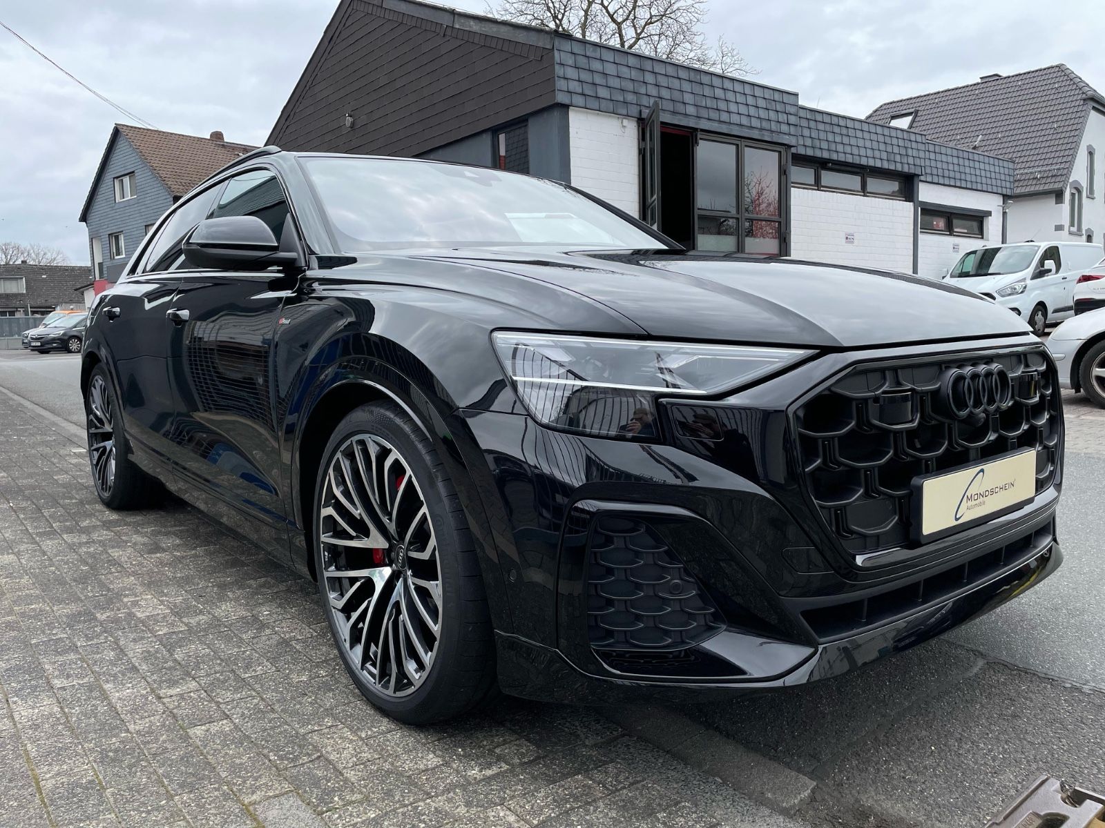 Audi Q8 50 TDI Facelift - Samsaru's Car Outlet