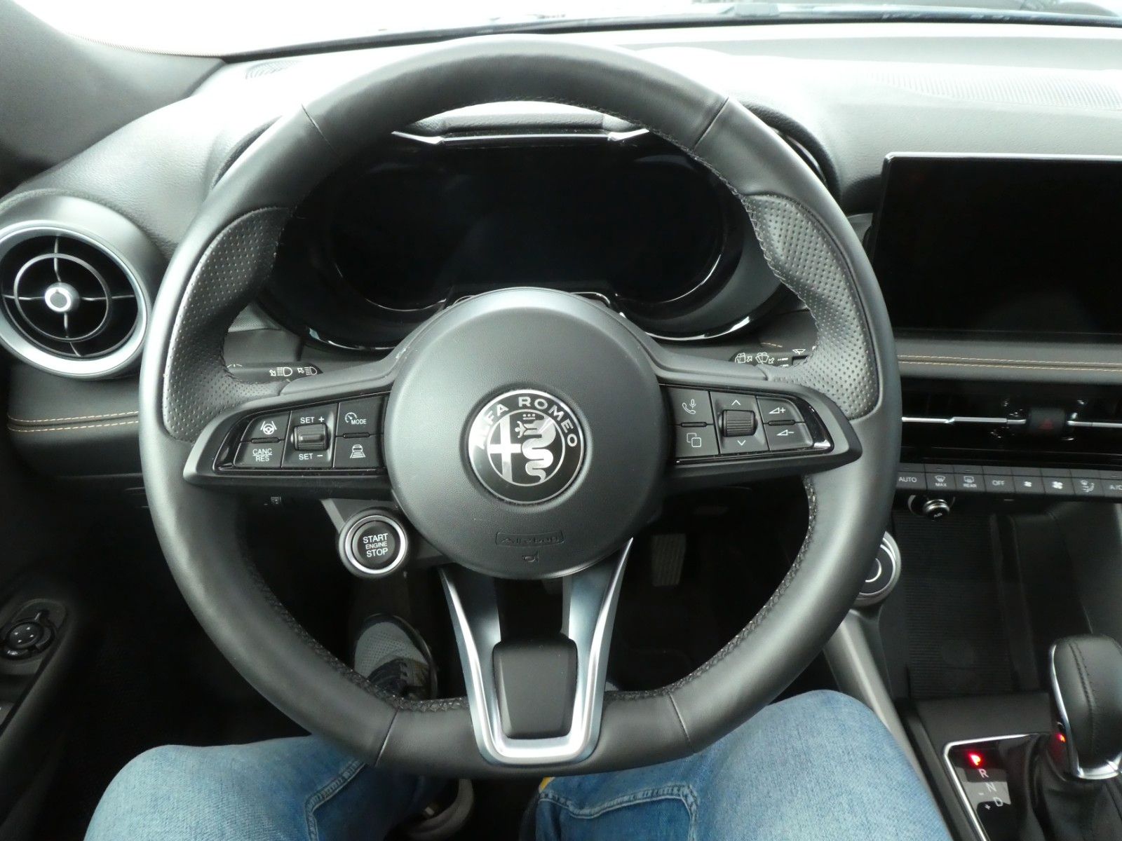 Alfa Romeo Tonale Ti, Klima, SHZ, PDC, Kamera, Navi, LED