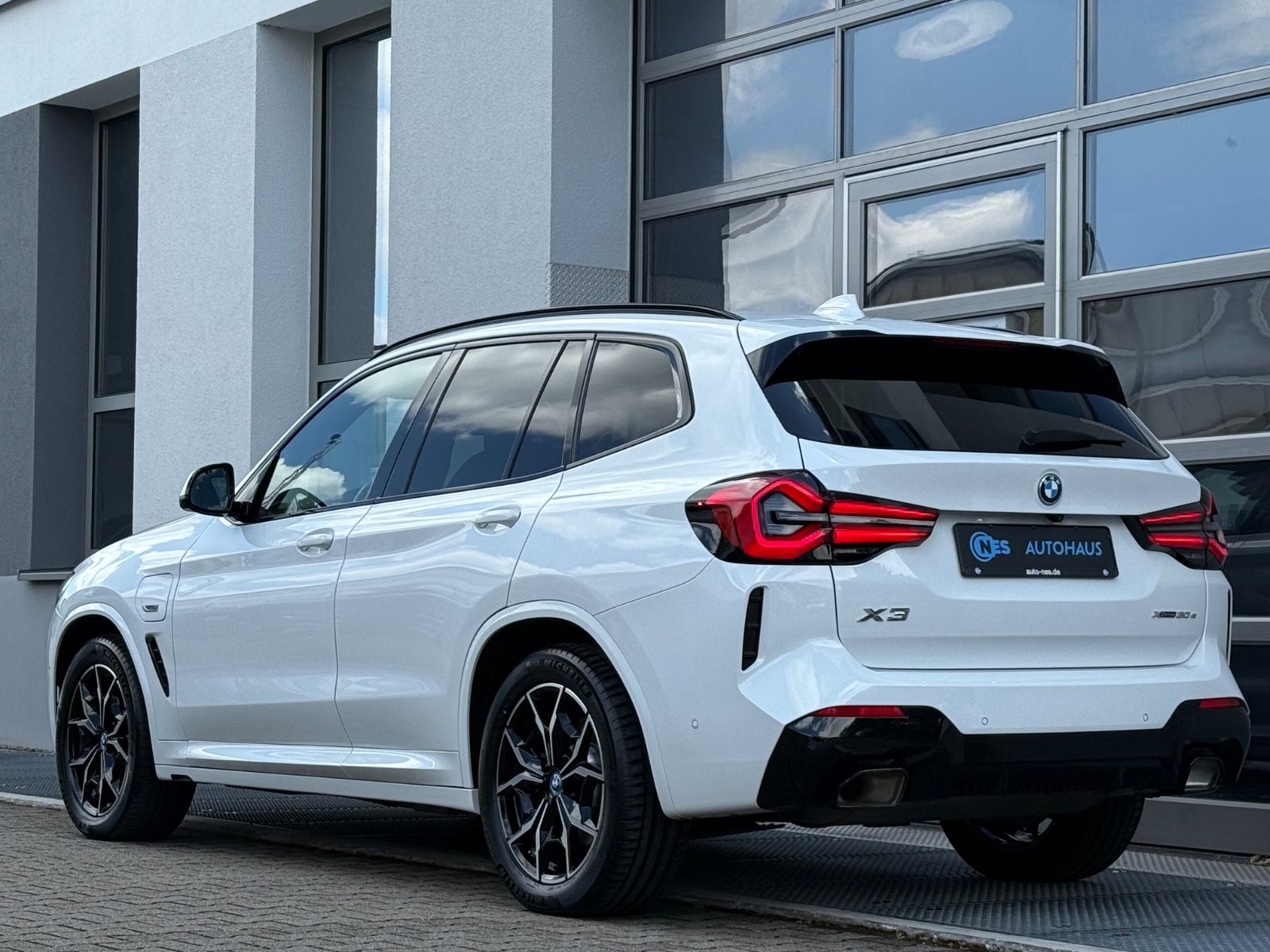 BMW X3 30e xDrive M Sport - Samsaru's Car Outlet