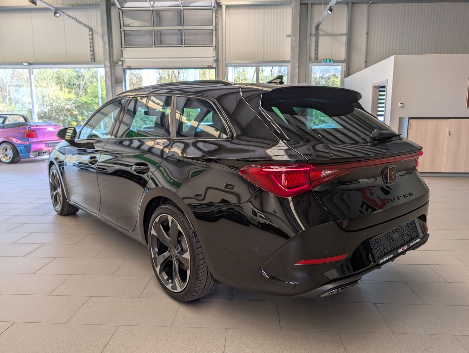 Cupra Leon 1.5eTSI DSG Matrix - Samsaru's Car Outlet