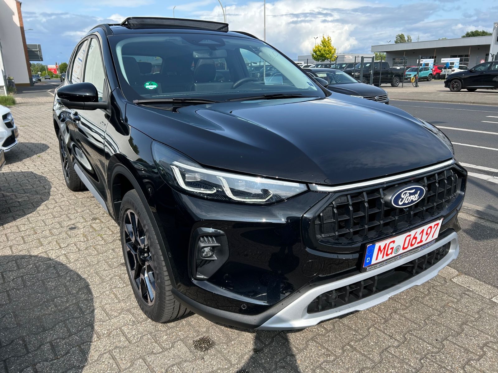 Ford Kuga Hybrid Active X AWD - Samsaru's Car Outlet