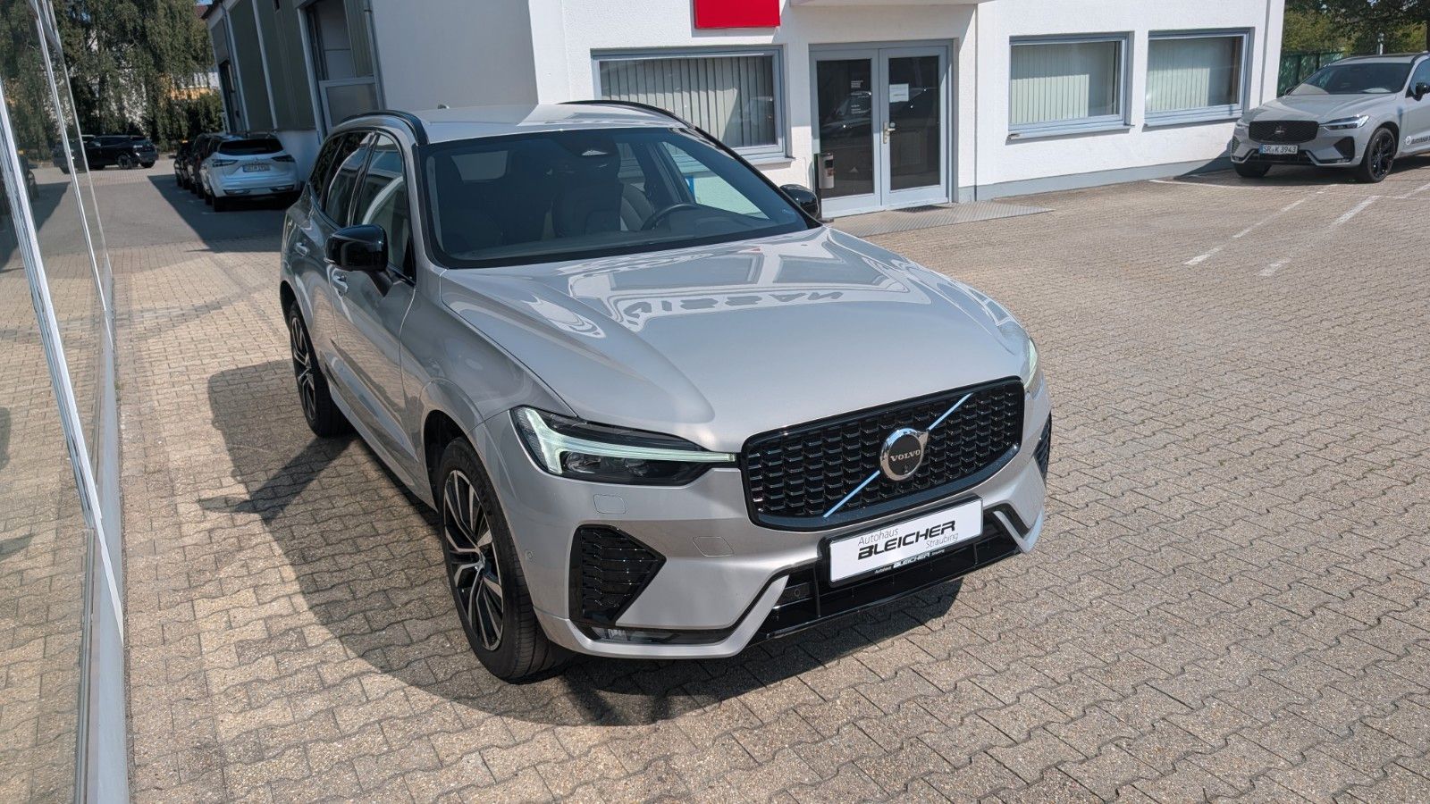 Volvo XC 60 B4 Plus Dark AWD | Standheitzung
