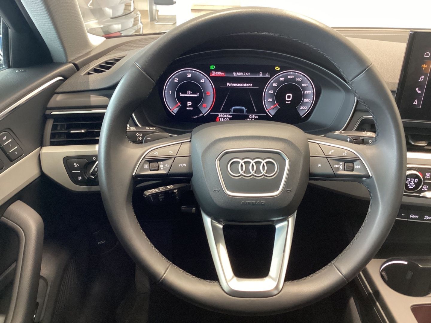 Audi A4 Avant S line 40TDI quattro S tronic ACC Rückf