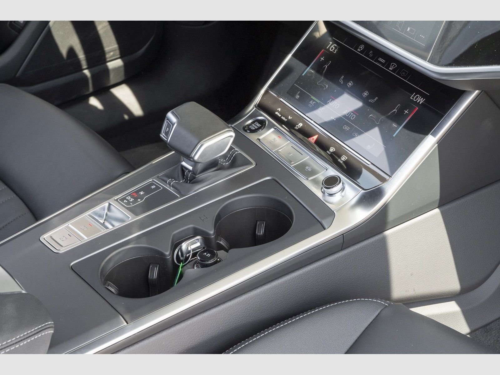 Audi A6 Avant 40 TDI S line - Samsaru's Car Outlet
