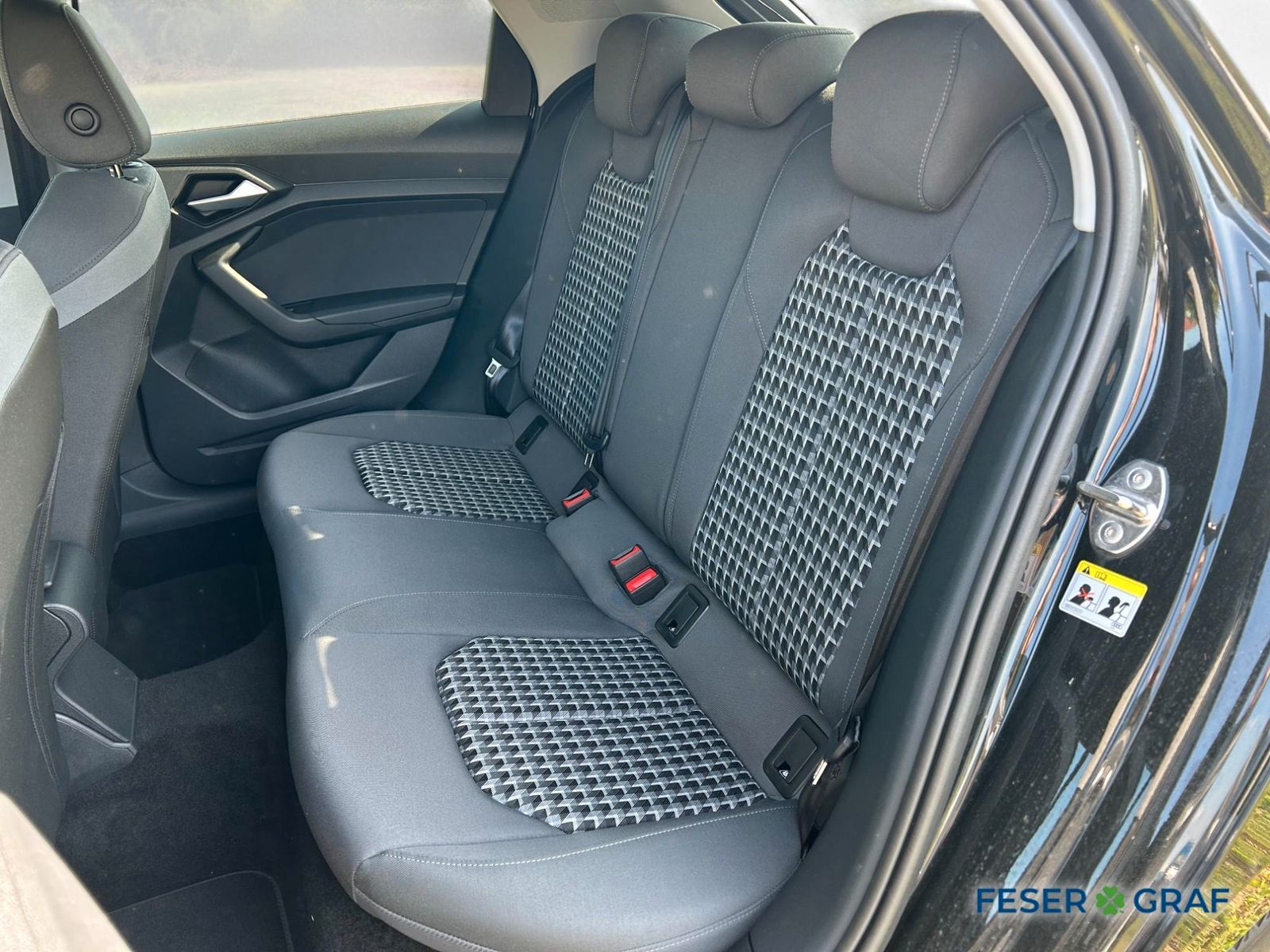 Audi A1 Sportback S line 30TFSI S tronic - Samsaru's Car Outlet