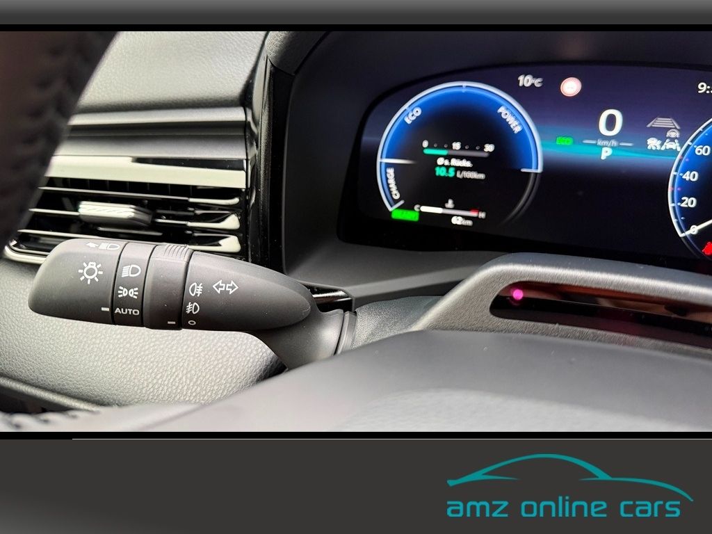 Toyota Camry 2.5 Hybrid Executive Navi*Kamera*LED