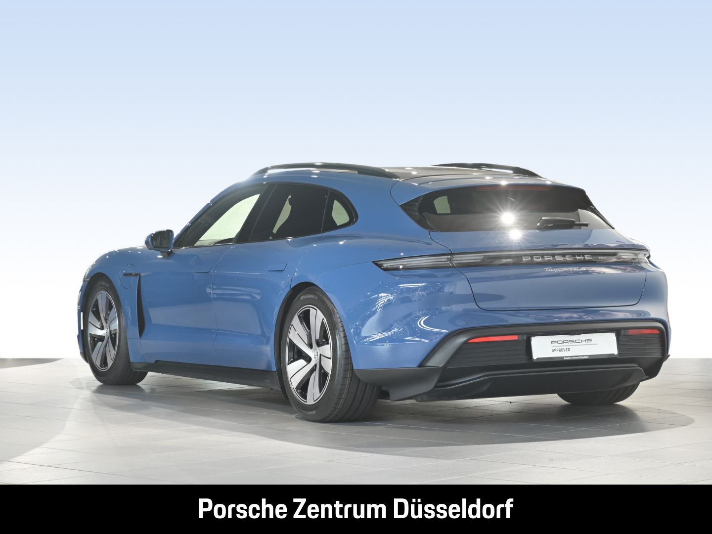 Porsche Taycan 4S Sport Turismo Neptunblau BOSE Panorama