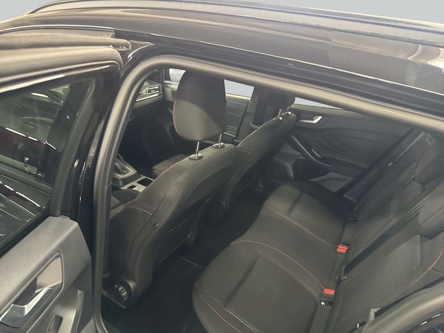 Ford Focus Turnier 1.0 EcoBoost Hybrid Aut. ST-LINE X