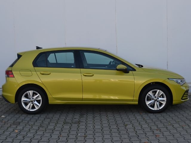 Volkswagen Golf VIII 2.0 TDI DSG - Samsaru's Car Outlet