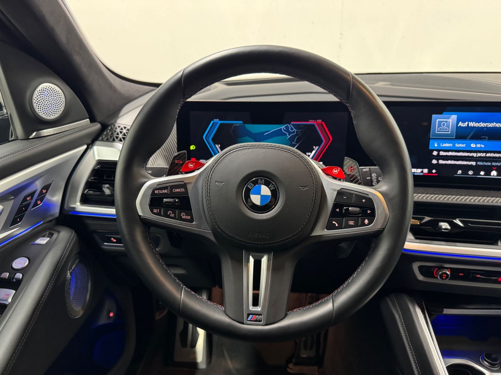 BMW XM 50 e, B&W, AHK, 23", Carbon, Massage, ...