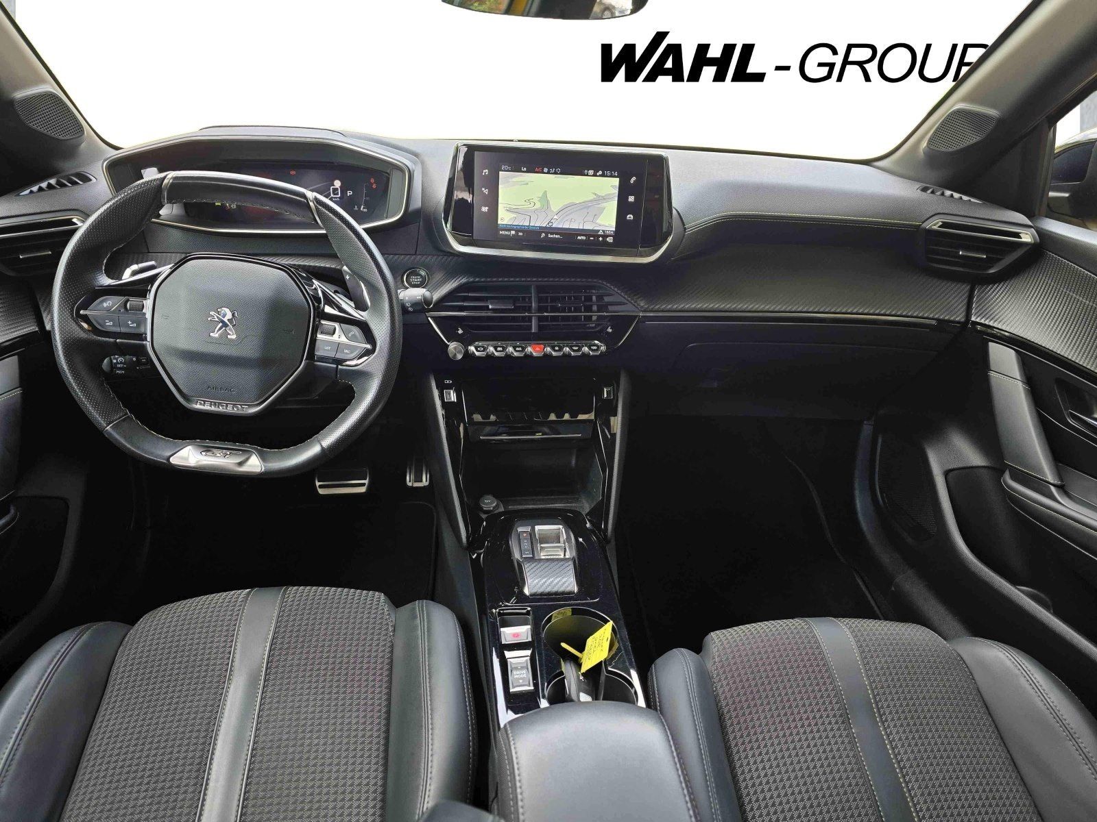 Peugeot 208 1.2 Pure Tech 100 GT - Samsaru's Car Outlet
