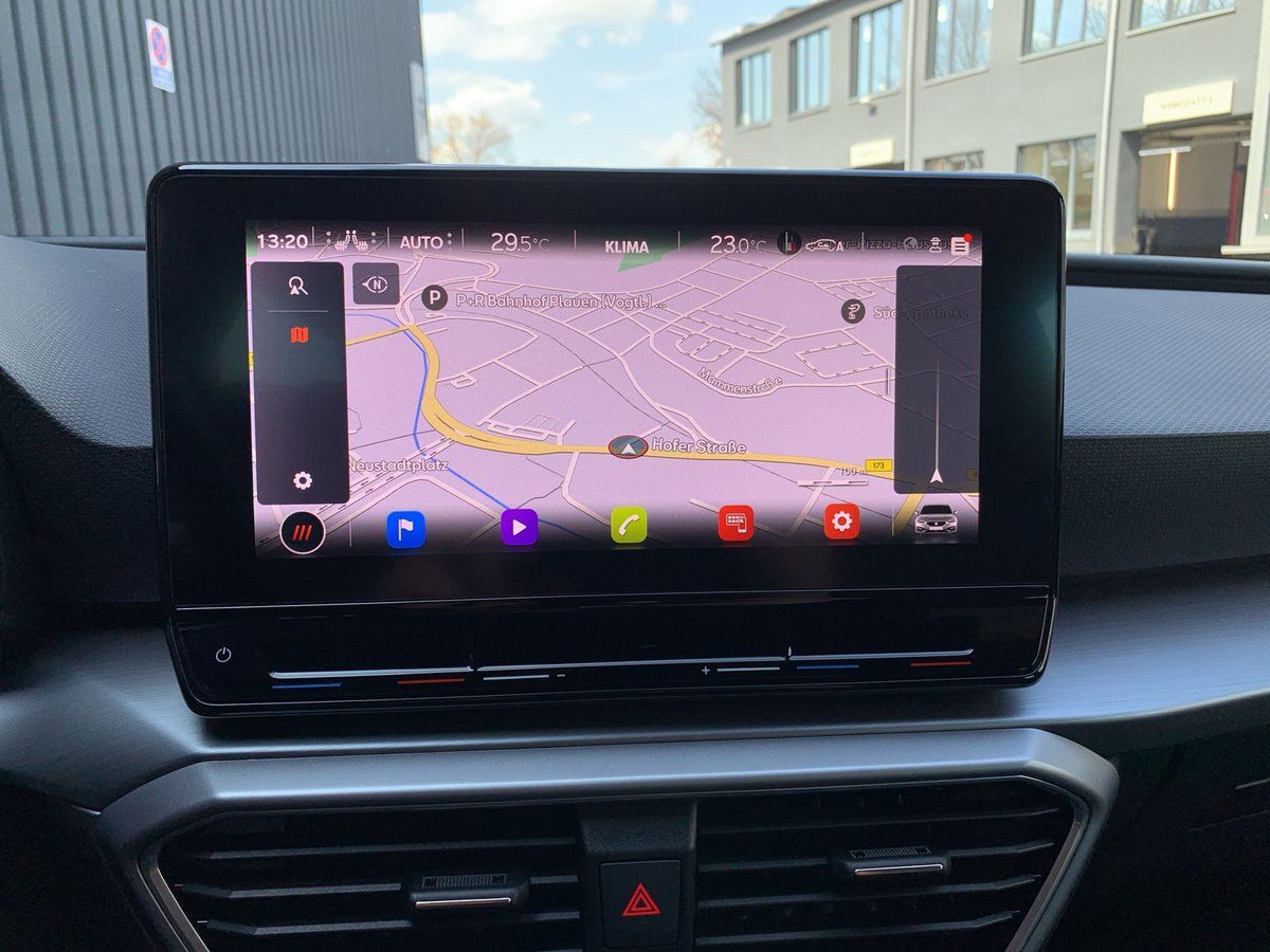 Seat Leon SPORTSTOURER FR 1.5 eTSI LED+KAMERA+AHK+SHZ