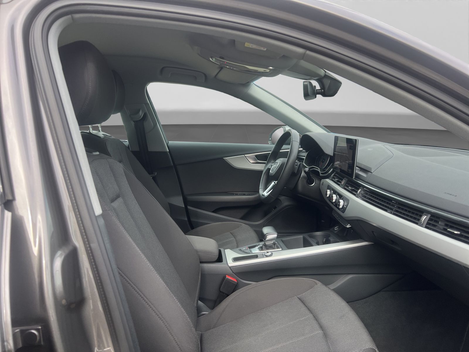 Audi A4 Avant 35 2.0 TDI - Samsaru's Car Outlet