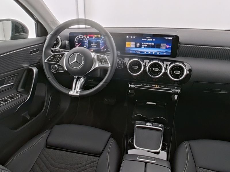Mercedes-Benz A 180 Progressive - Samsaru's Car Outlet