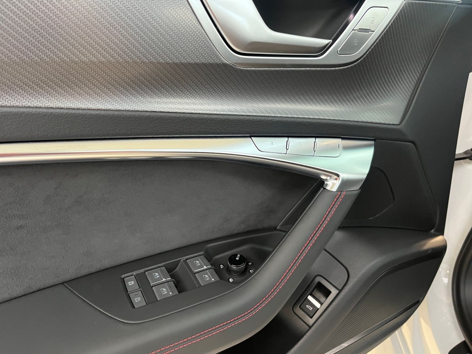 Audi RS 6 Avant 441(600) kW(PS) tiptronic*Pano*HUD*36