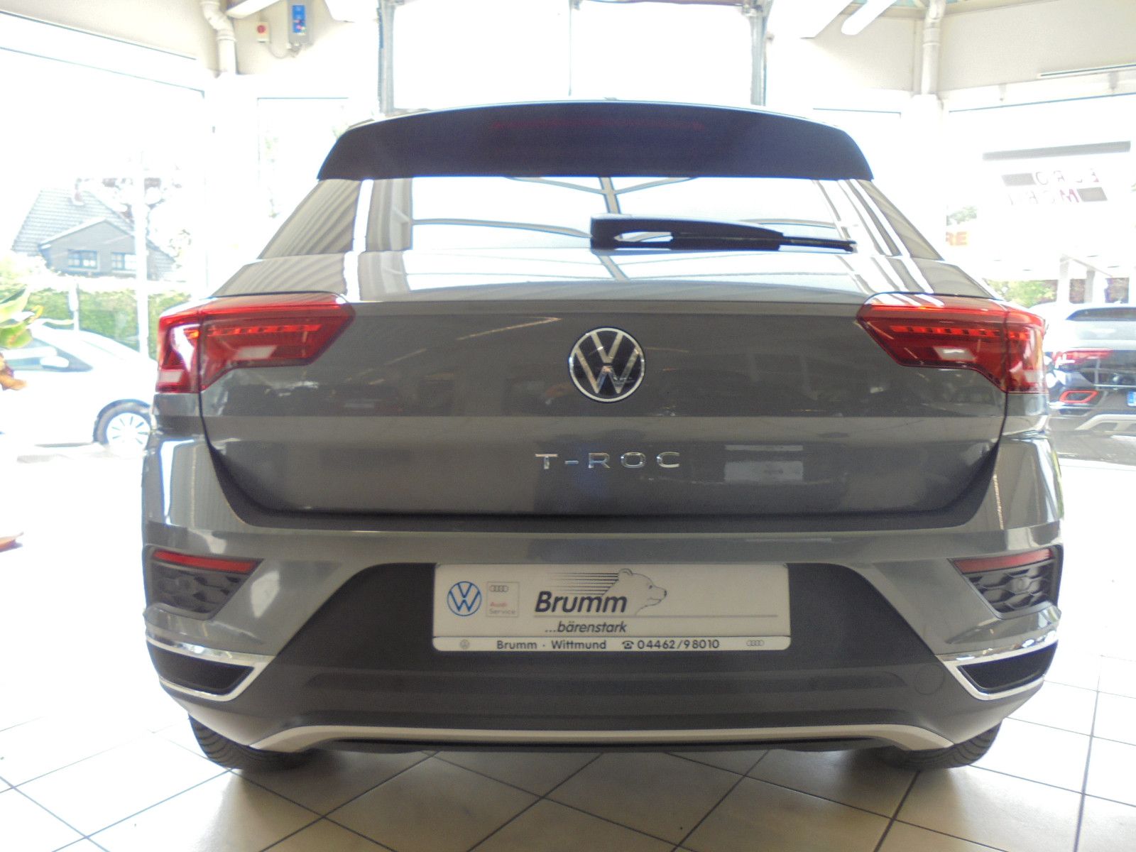 Volkswagen T-Roc Style - Samsaru's Car Outlet